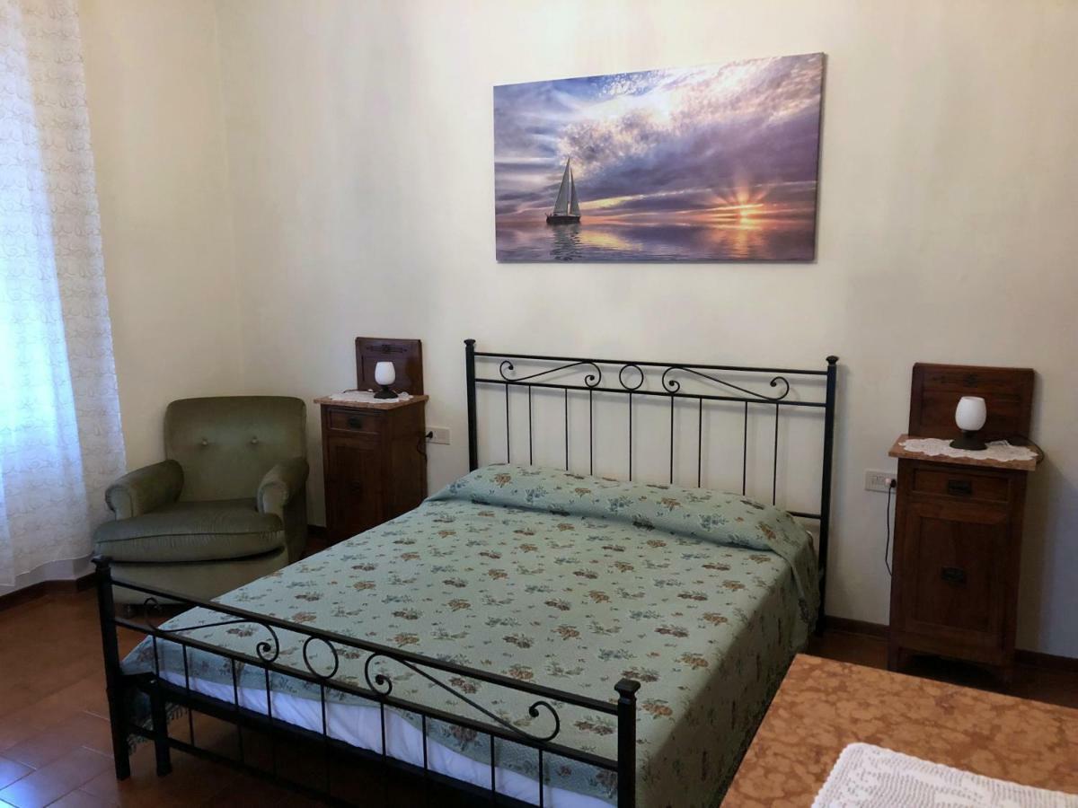 Casa Vacanza Ilia Пеша Экстерьер фото